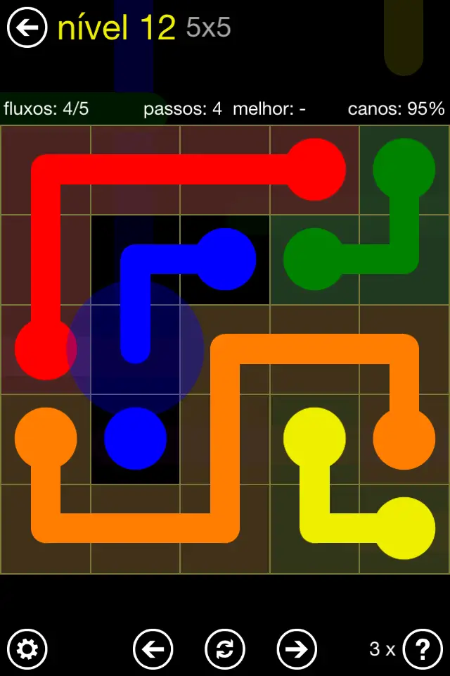Grelha cinco por cinco preenchida com quatro pares de cores ligados